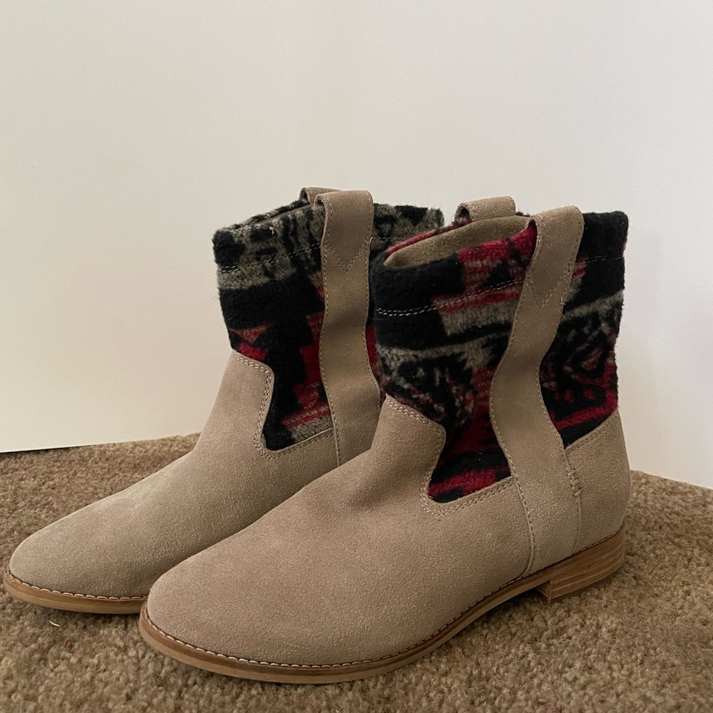 Toms Laurel Ankle Suede Boots NBW
